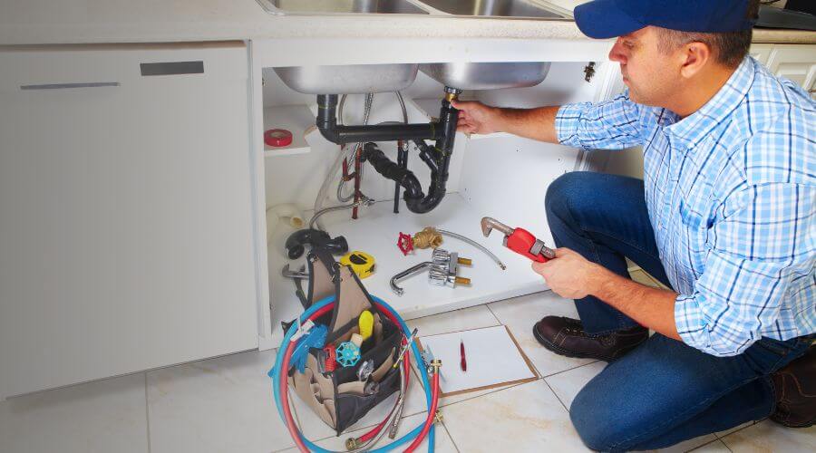 Expert burst pipe repair services in Sigel, IL